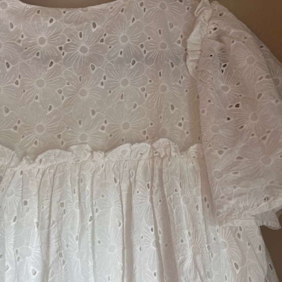 English Factory :: Eyelet Embroidered Cotton Blouse :: Large - Picture 11 of 13